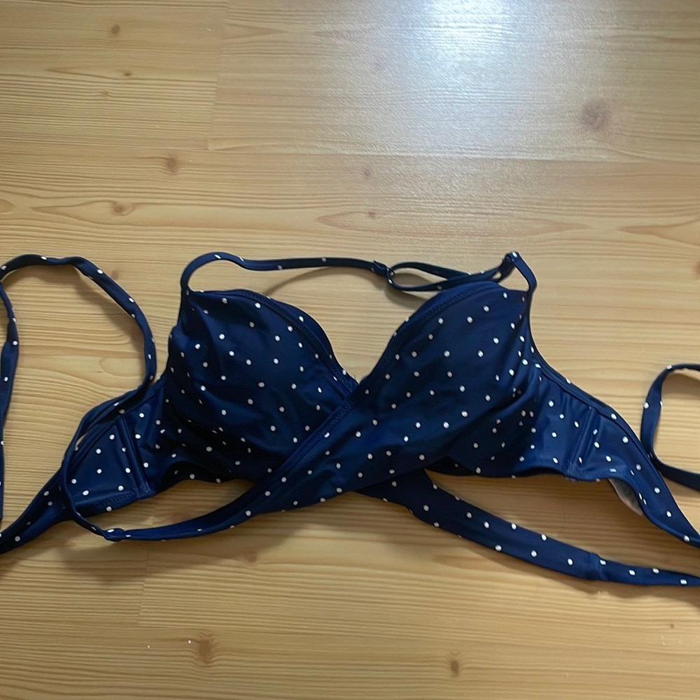 Old Navy bathing suit top